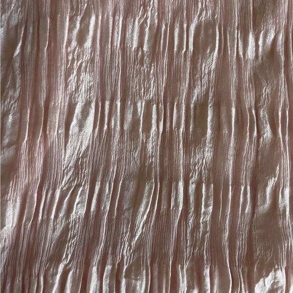 HD in Paris tender texture silk halter neck blouse - Picture 7 of 9